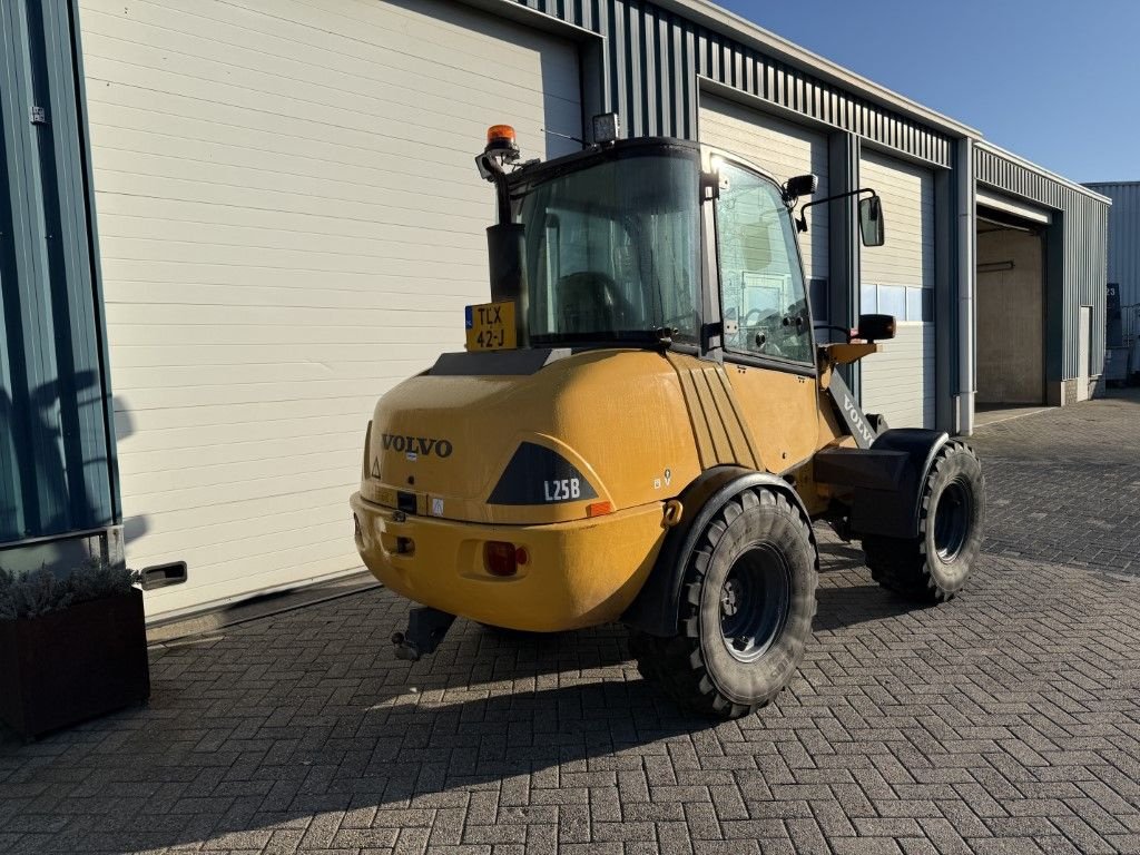 Radlader tipa Volvo L25B, Gebrauchtmaschine u Oirschot (Slika 7)