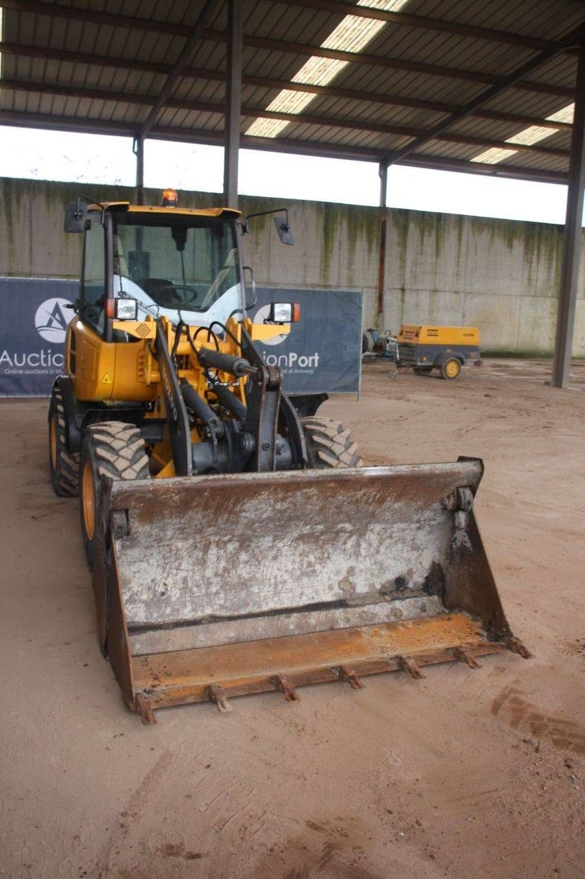 Radlader от тип Volvo L25F-P, Gebrauchtmaschine в Antwerpen (Снимка 7)