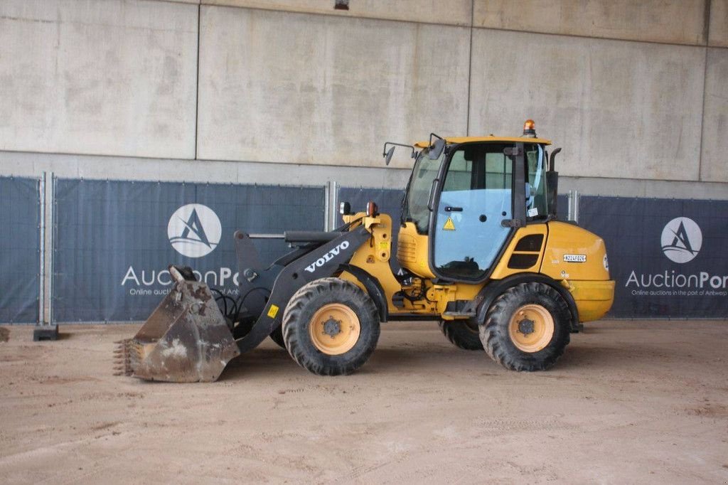 Radlader от тип Volvo L25F-P, Gebrauchtmaschine в Antwerpen (Снимка 1)