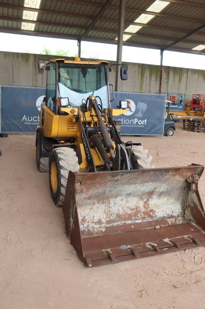 Radlader Türe ait Volvo L25F-P, Gebrauchtmaschine içinde Antwerpen (resim 7)