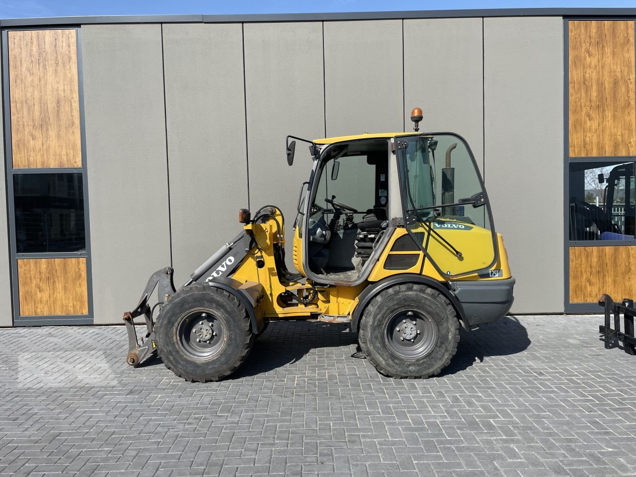 Radlader des Typs Volvo L25F-P, Gebrauchtmaschine in Krimpen aan de Lek (Bild 5)