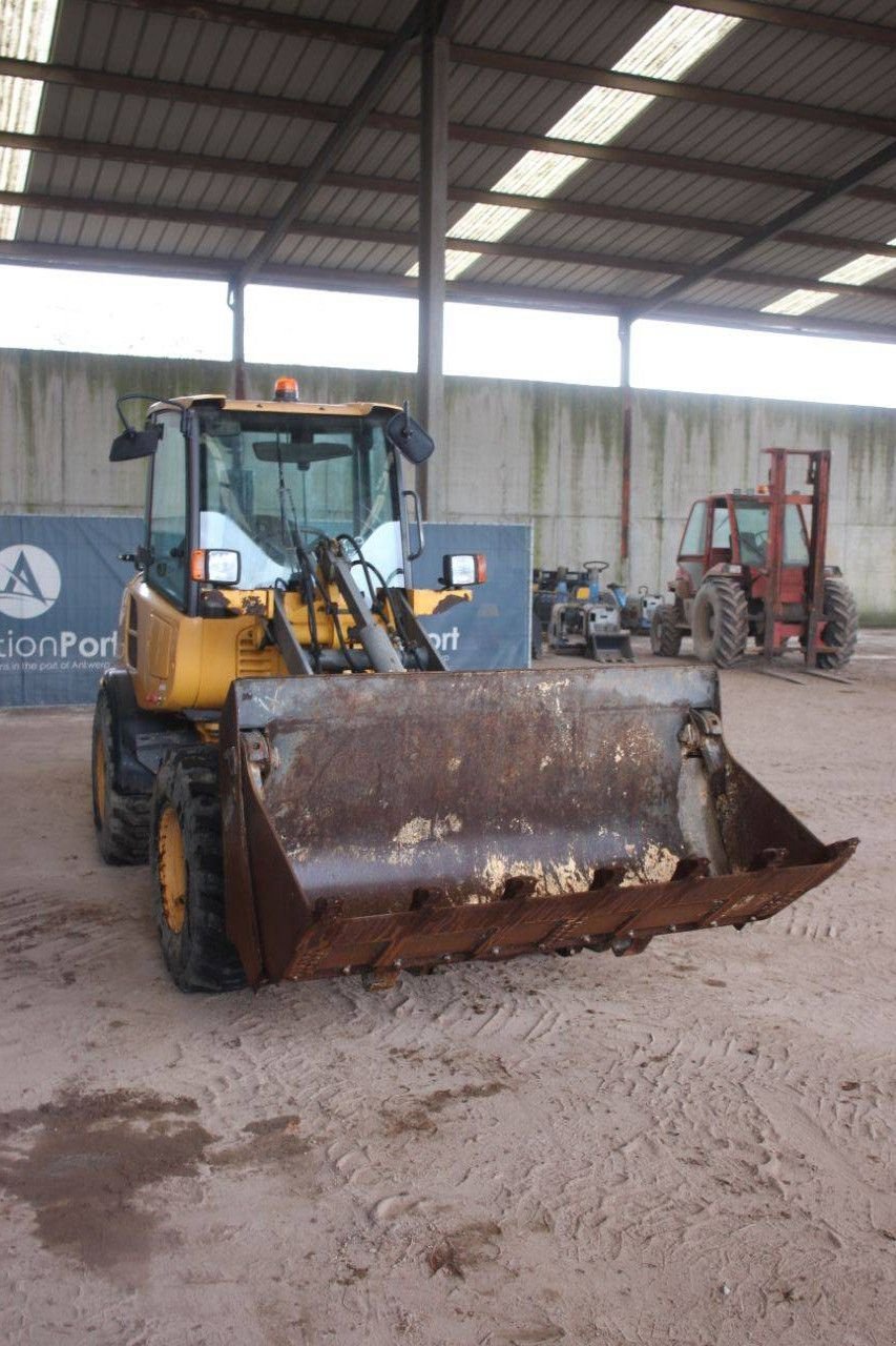 Radlader of the type Volvo L25F, Gebrauchtmaschine in Antwerpen (Picture 7)