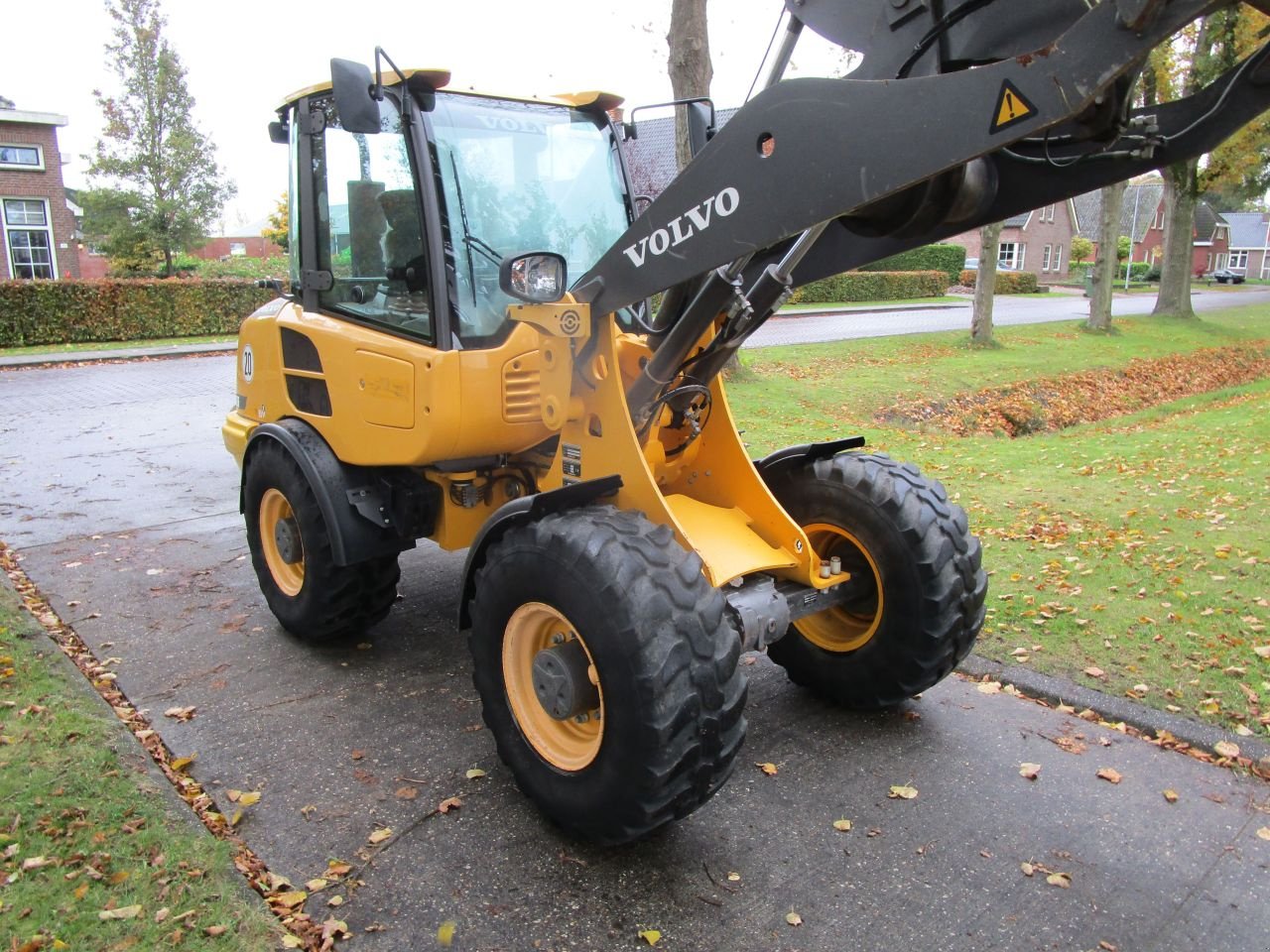 Radlader typu Volvo l28f, Gebrauchtmaschine v Nieuw-Weerdinge (Obrázek 5)