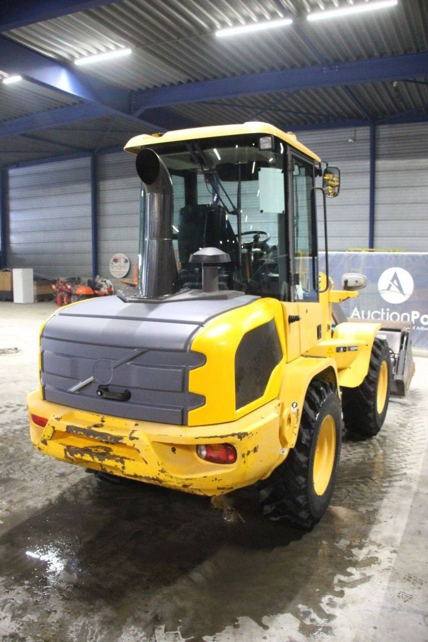 Radlader del tipo Volvo L30G, Gebrauchtmaschine en Antwerpen (Imagen 5)