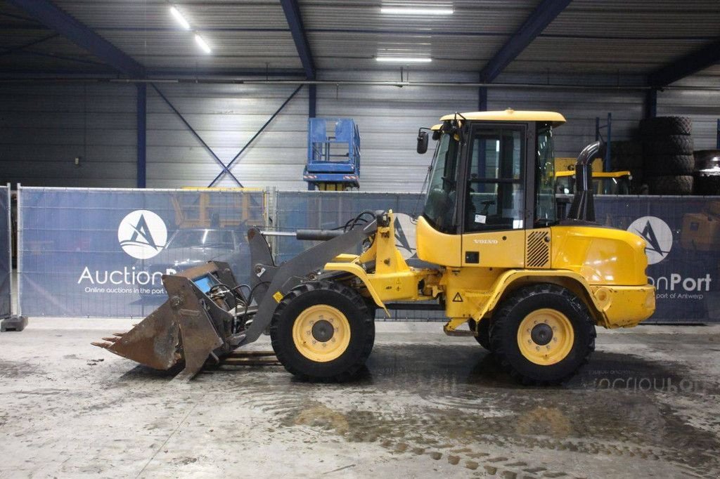 Radlader del tipo Volvo L30G, Gebrauchtmaschine en Antwerpen (Imagen 2)