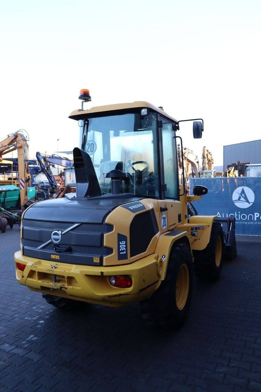 Radlader typu Volvo L30G, Gebrauchtmaschine w Antwerpen (Zdjęcie 7)