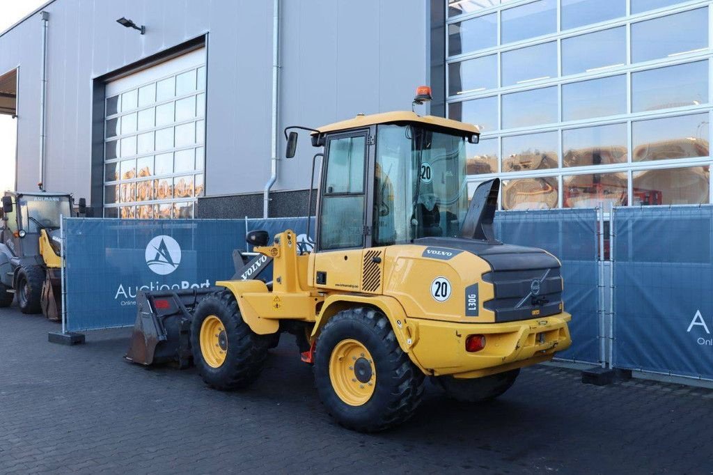 Radlader typu Volvo L30G, Gebrauchtmaschine w Antwerpen (Zdjęcie 4)