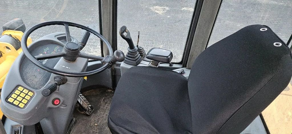 Radlader des Typs Volvo L40 B TP, Gebrauchtmaschine in Scharsterbrug (Bild 4)