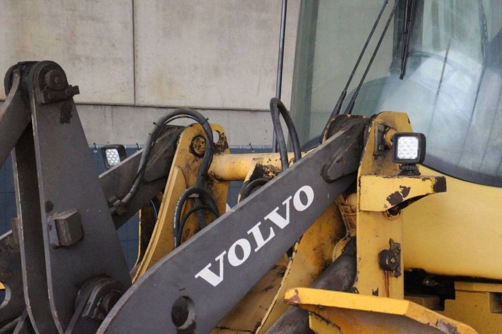 Radlader del tipo Volvo L45B-TP, Gebrauchtmaschine In Antwerpen (Immagine 11)