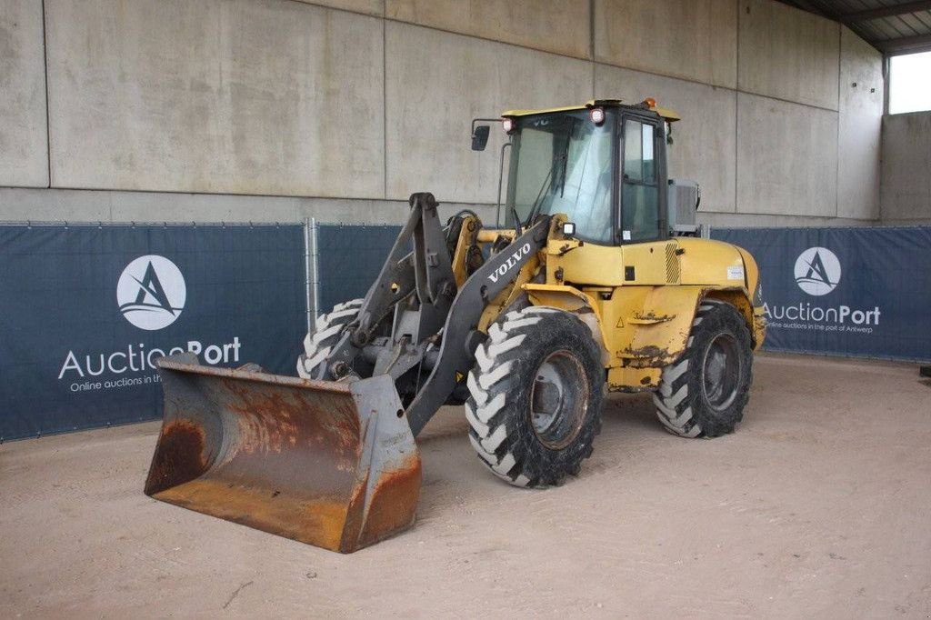 Radlader del tipo Volvo L45B-TP, Gebrauchtmaschine In Antwerpen (Immagine 9)