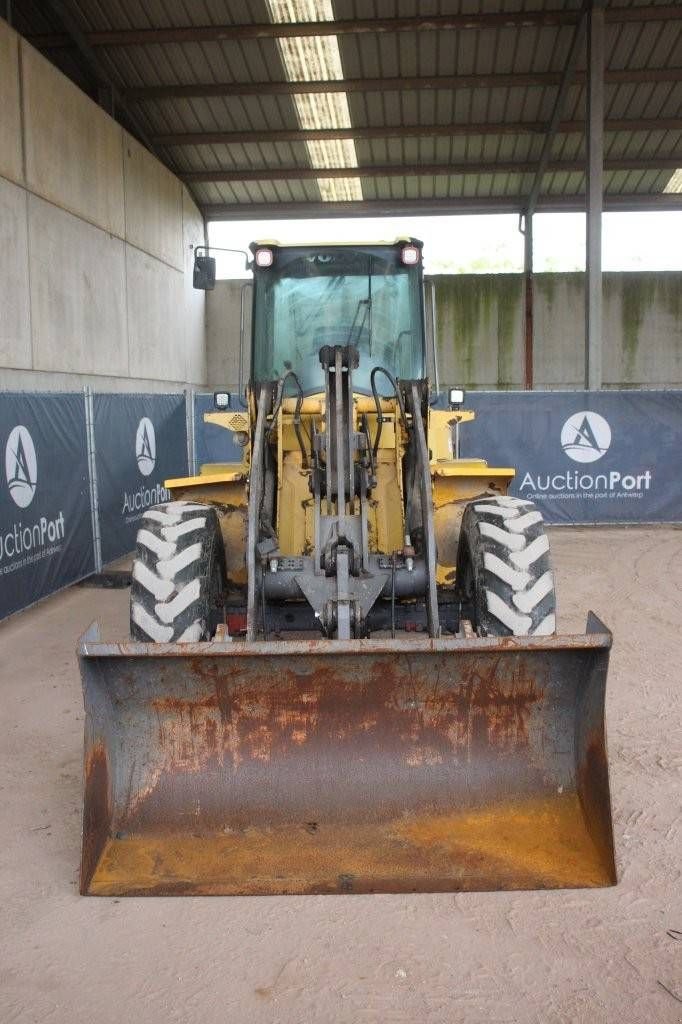 Radlader del tipo Volvo L45B-TP, Gebrauchtmaschine In Antwerpen (Immagine 8)