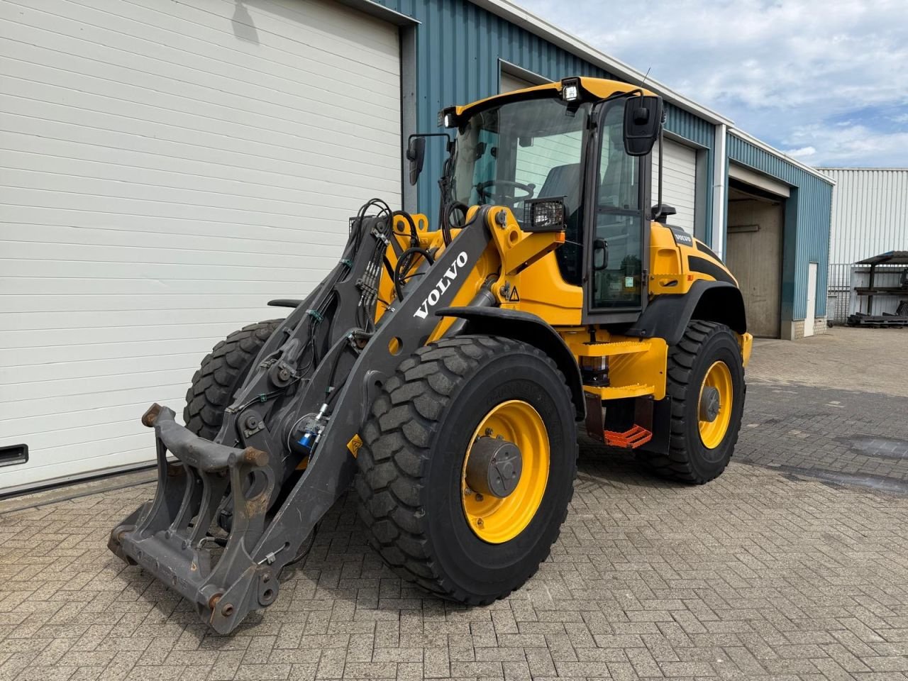 Radlader of the type Volvo L45H, Gebrauchtmaschine in Oirschot (Picture 3)