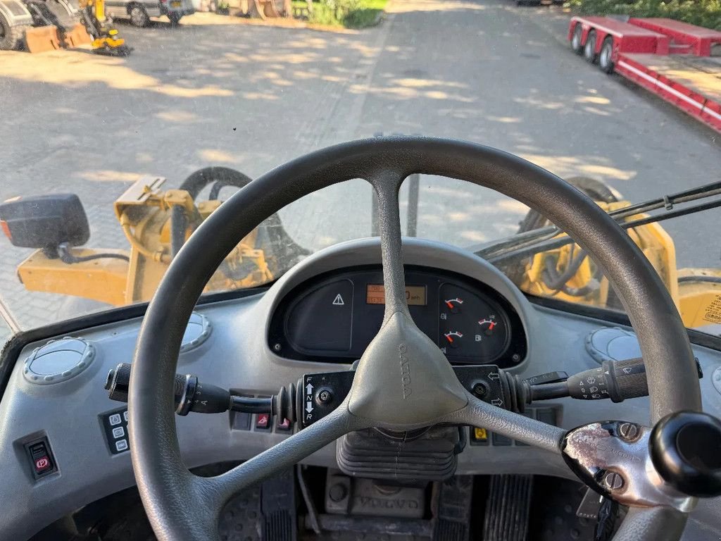 Radlader typu Volvo L60E, Gebrauchtmaschine v Doetinchem (Obrázek 10)