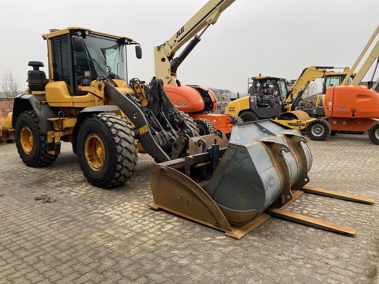 Radlader des Typs Volvo L60G, Gebrauchtmaschine in Skive (Bild 5)