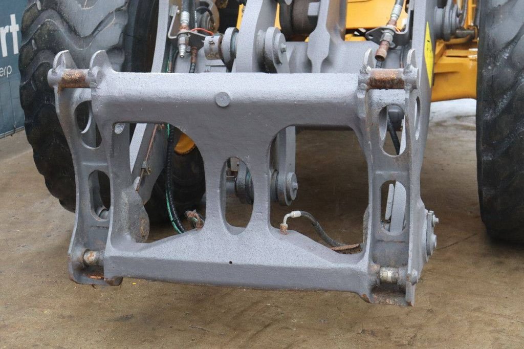 Radlader от тип Volvo L60H, Gebrauchtmaschine в Antwerpen (Снимка 11)