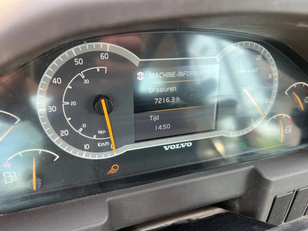 Radlader des Typs Volvo L60H, Gebrauchtmaschine in Doetinchem (Bild 11)