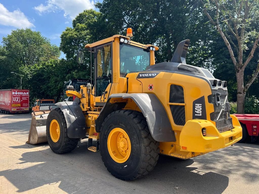 Radlader des Typs Volvo L60H, Gebrauchtmaschine in Doetinchem (Bild 3)