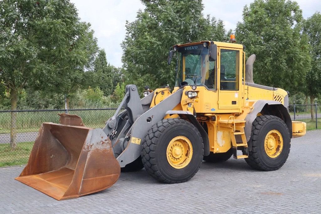 Radlader typu Volvo L70E BUCKET QUICK COUPLER EXTRA FUNCT AIRCO, Gebrauchtmaschine v Marknesse (Obrázek 2)