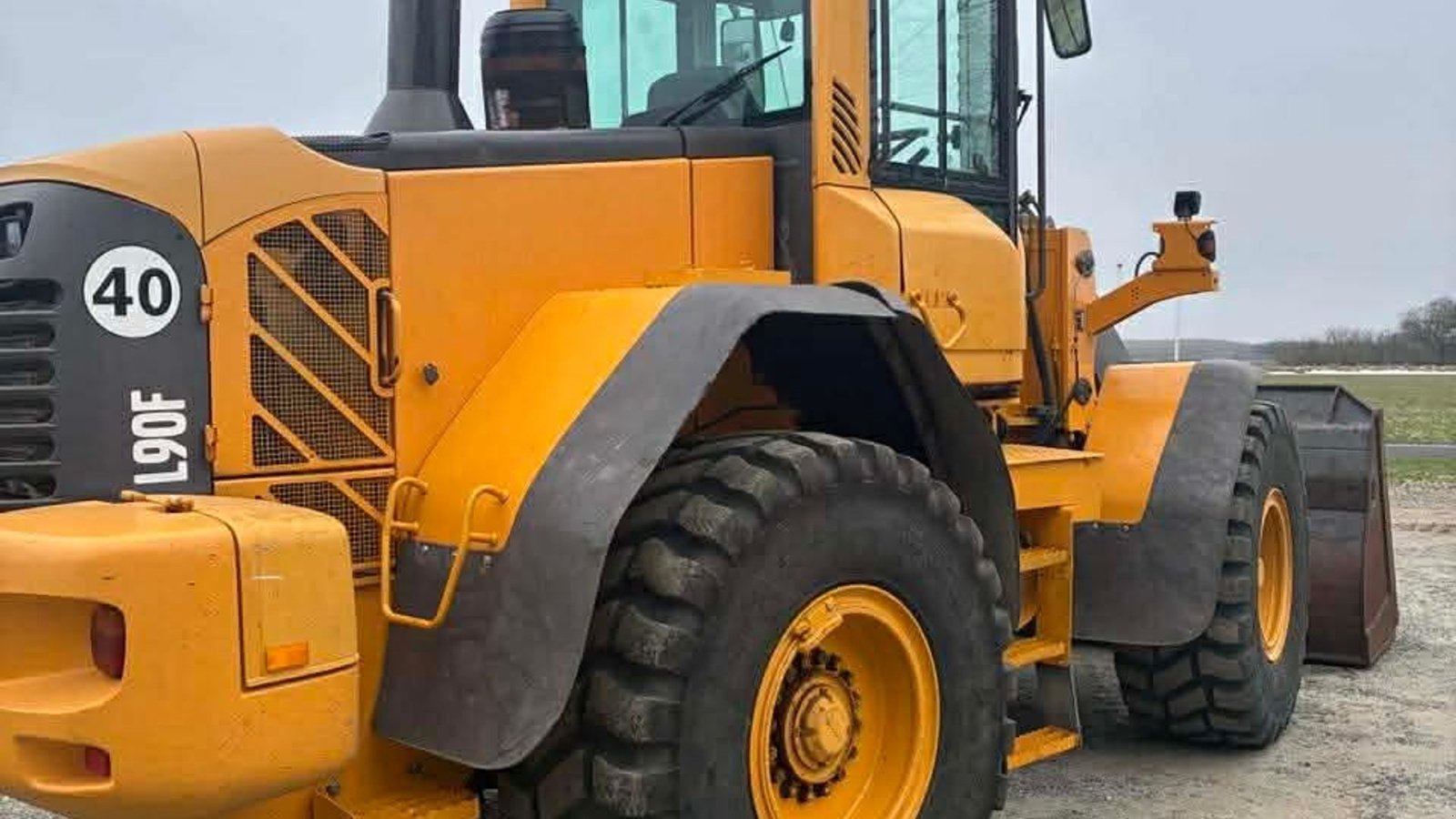 Radlader от тип Volvo L90 F, Gebrauchtmaschine в Skive (Снимка 2)