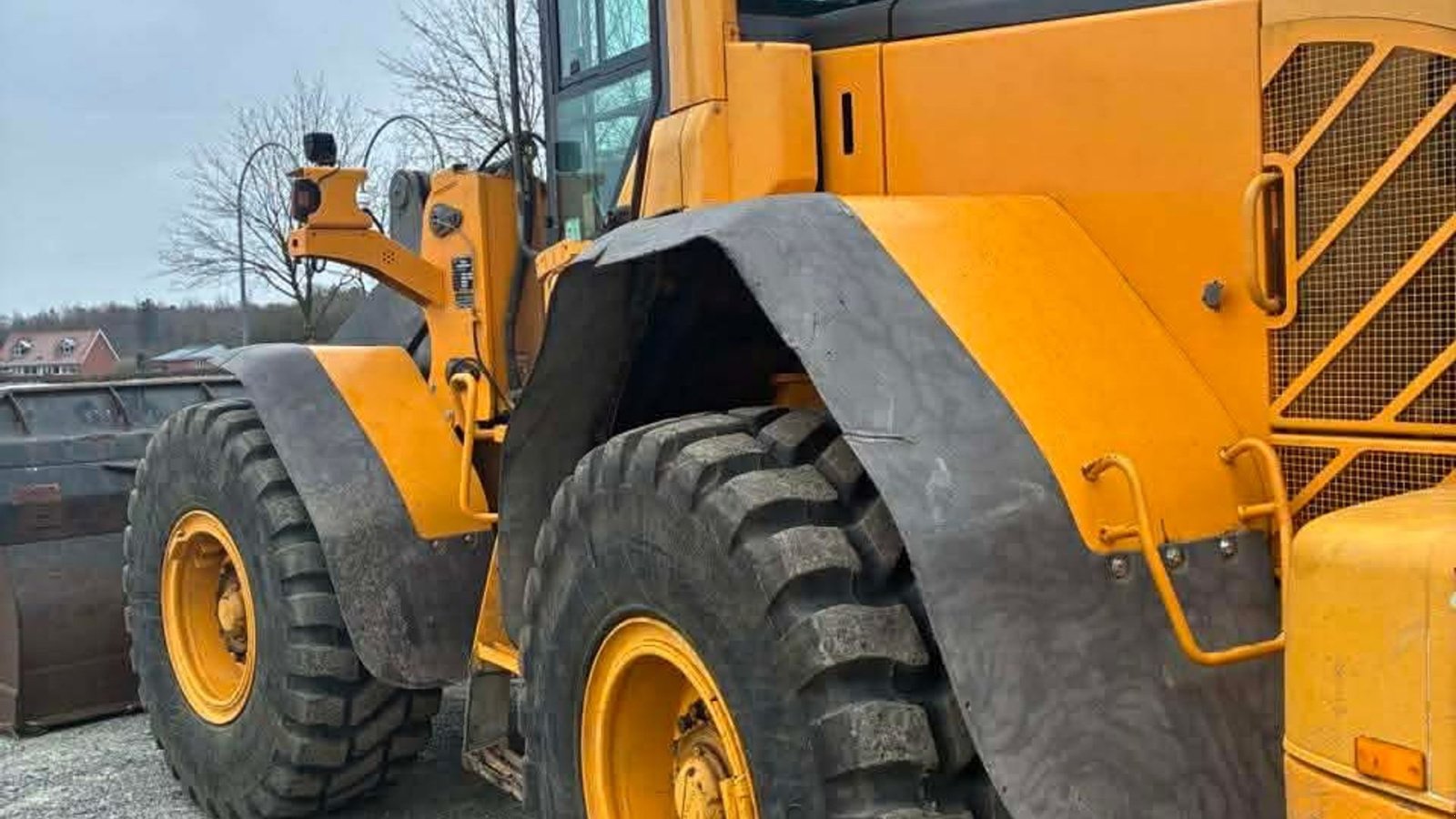 Radlader от тип Volvo L90 F, Gebrauchtmaschine в Skive (Снимка 3)