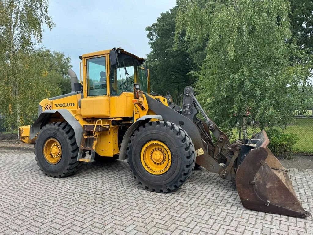 Radlader of the type Volvo L90E Loader shovel, Gebrauchtmaschine in Harskamp (Picture 3)