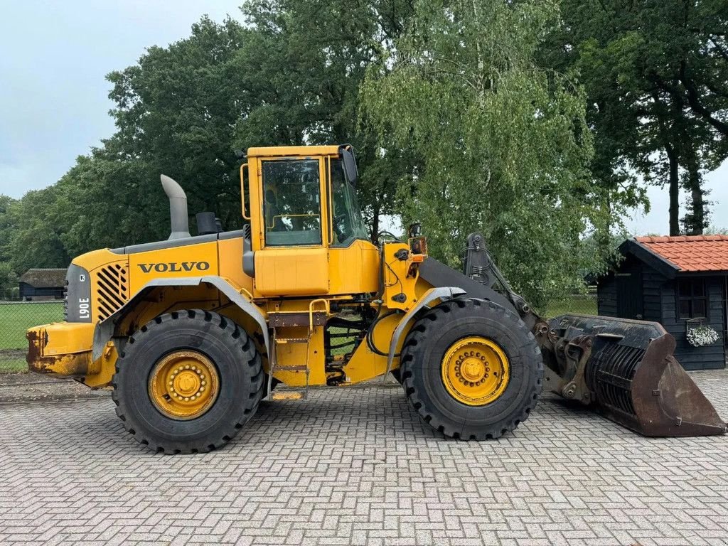 Radlader of the type Volvo L90E Loader shovel, Gebrauchtmaschine in Harskamp (Picture 4)