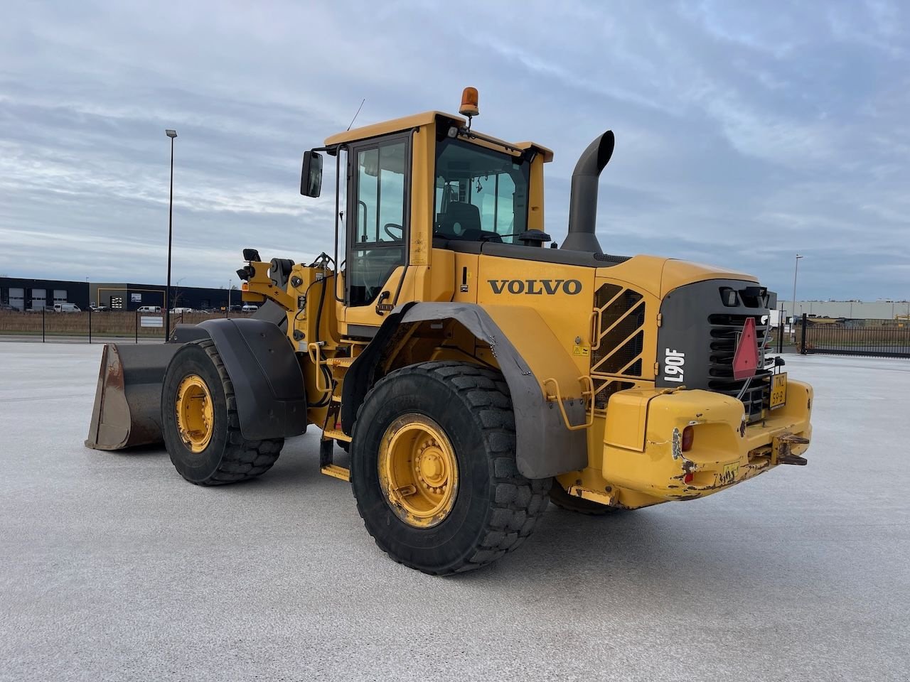 Radlader типа Volvo L90F, Gebrauchtmaschine в Holten (Фотография 2)