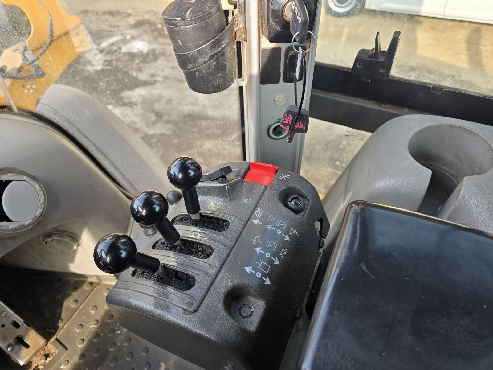 Radlader типа Volvo L90F, Gebrauchtmaschine в Gabersdorf (Фотография 14)