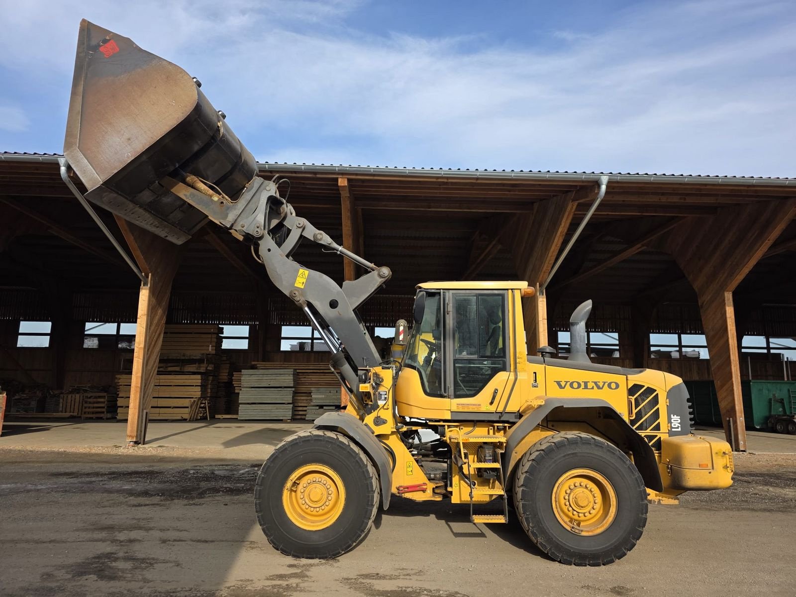 Radlader типа Volvo L90F, Gebrauchtmaschine в Gabersdorf (Фотография 11)