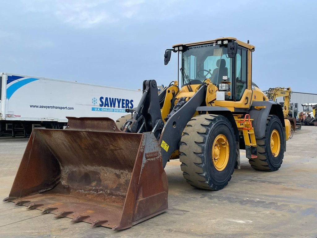 Radlader des Typs Volvo L90H, Gebrauchtmaschine in Velddriel (Bild 2)