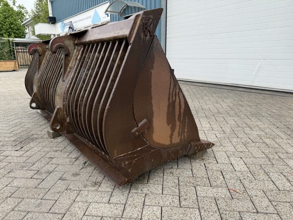Radlader du type Volvo PUINBAK 2700, Gebrauchtmaschine en Oirschot (Photo 3)