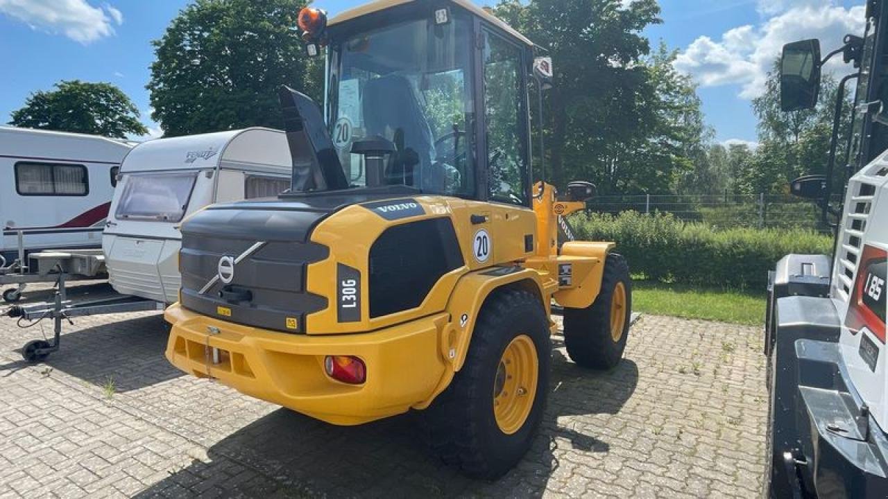 Radlader του τύπου Volvo VOLVO L 30, Neumaschine σε Neubukow (Φωτογραφία 3)