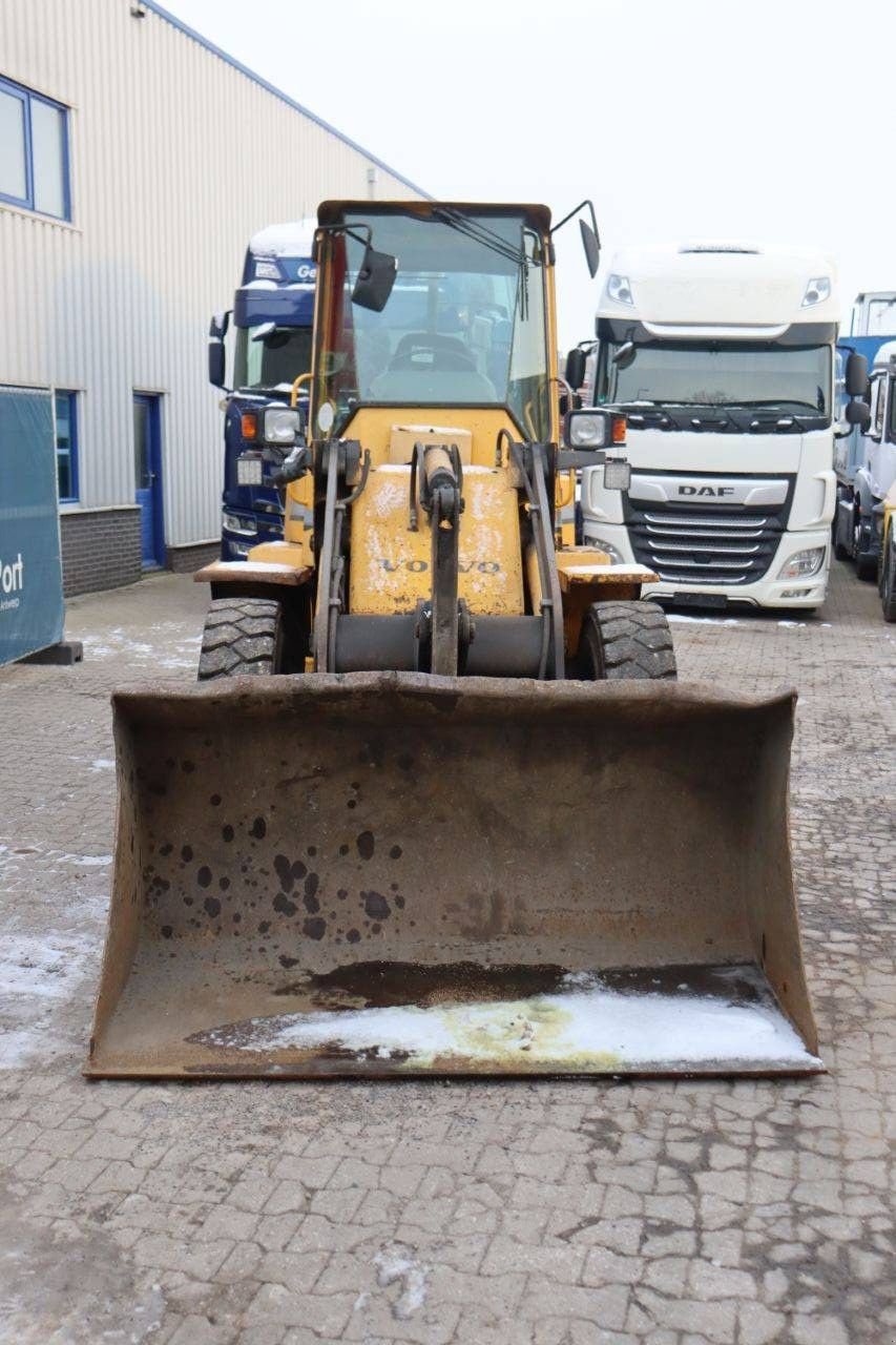 Radlader of the type Volvo ZL502C, Gebrauchtmaschine in Antwerpen (Picture 9)