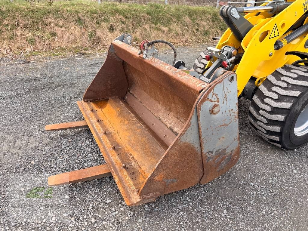 Radlader du type Wacker Neuson WL32, Gebrauchtmaschine en Neudrossenfeld (Photo 10)
