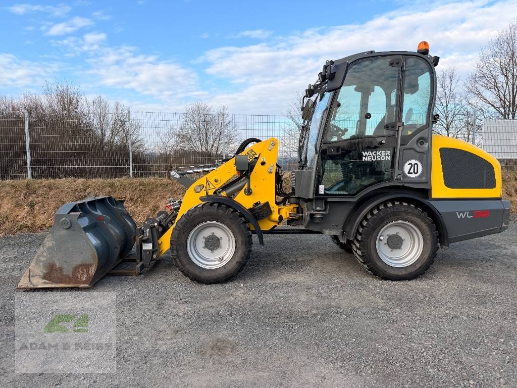 Radlader des Typs Wacker Neuson WL38, Gebrauchtmaschine in Neudrossenfeld (Bild 1)