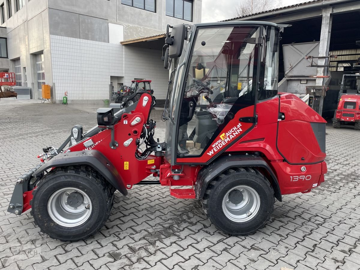 Radlader del tipo Weidemann  1390 mit niedrigem Vorderwagen, Neumaschine In Burgkirchen (Immagine 24)