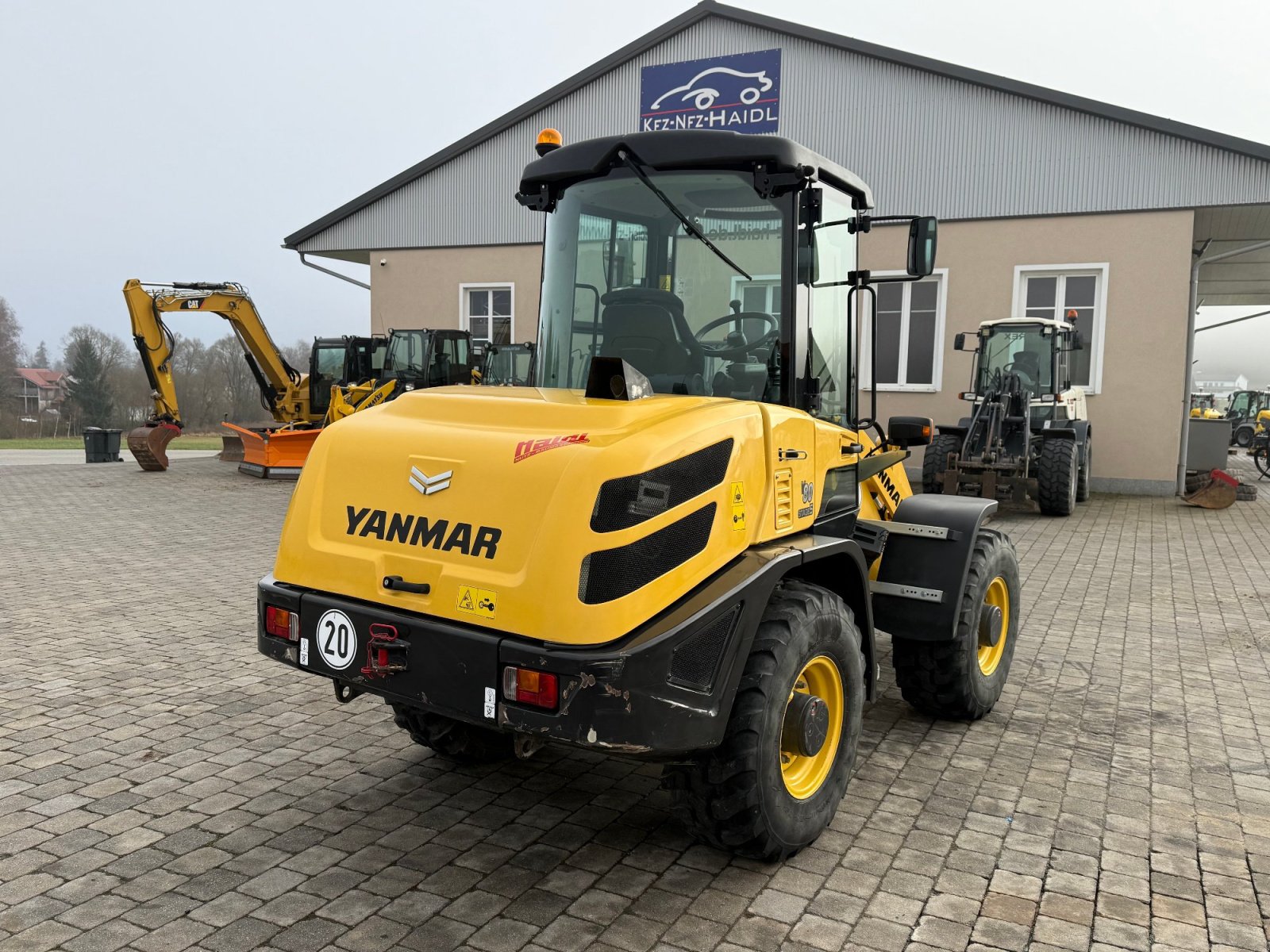Radlader des Typs Yanmar V 80 nur 330h, Gebrauchtmaschine in Neureichenau (Bild 5)