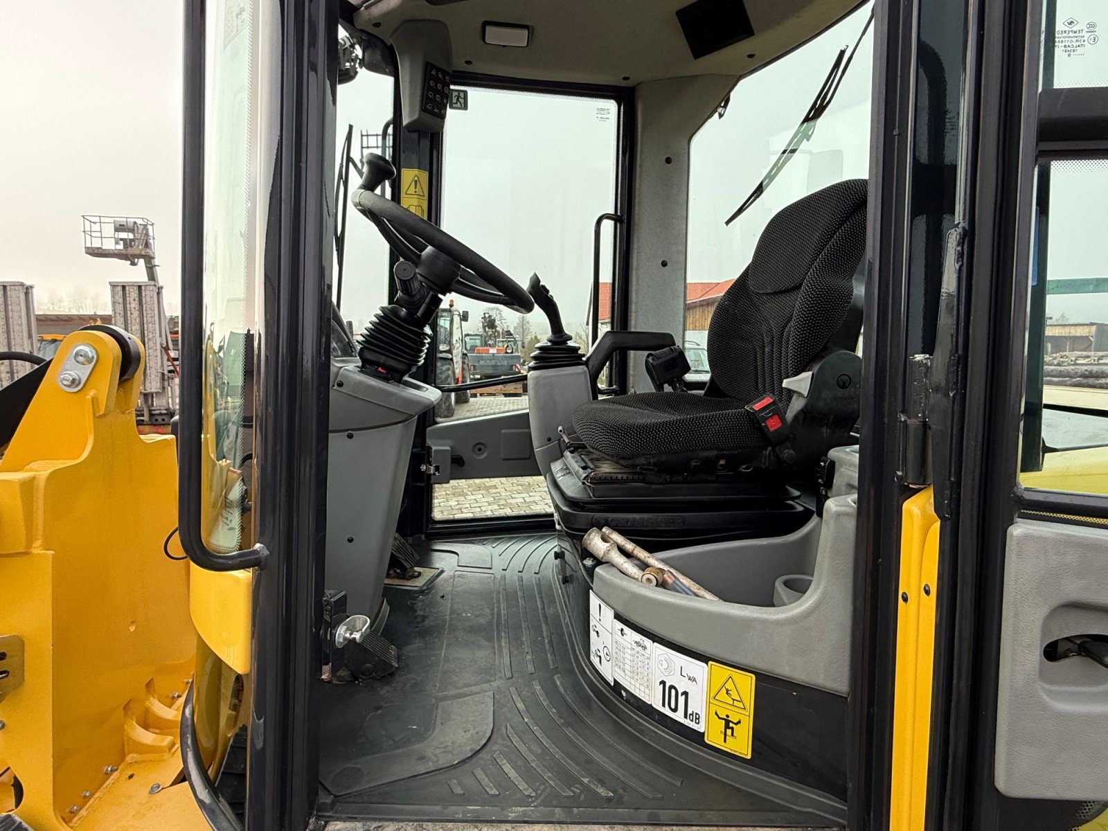 Radlader des Typs Yanmar V 80 nur 330h, Gebrauchtmaschine in Neureichenau (Bild 12)