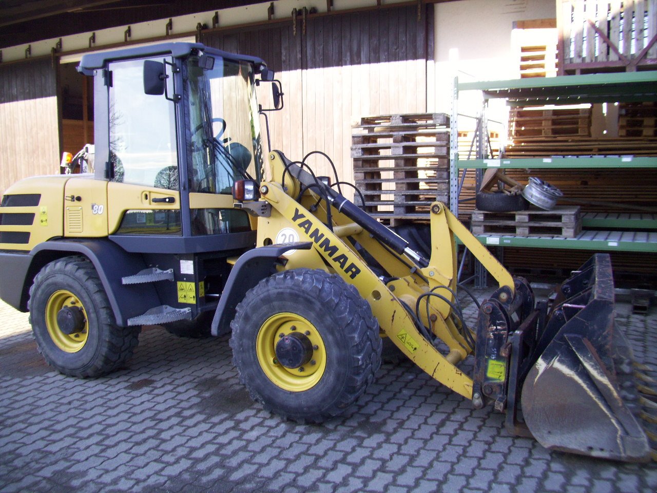 Radlader typu Yanmar V80, Gebrauchtmaschine v Zorneding (Obrázek 1)