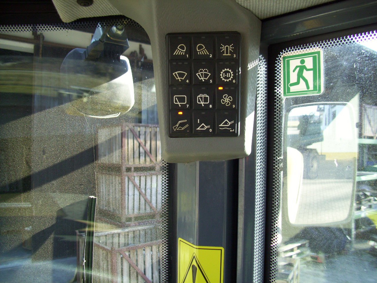 Radlader typu Yanmar V80, Gebrauchtmaschine v Zorneding (Obrázek 12)