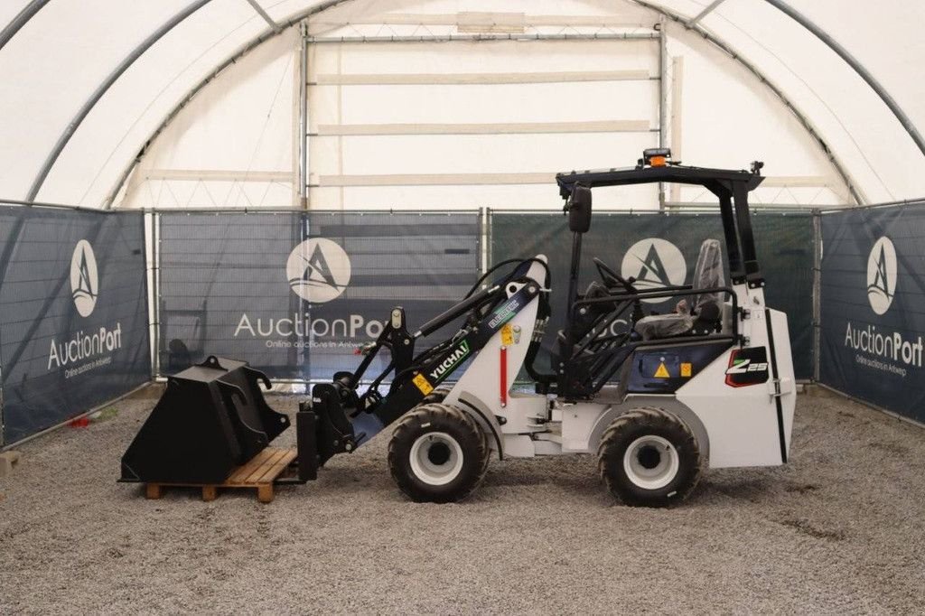 Radlader za tip Yuchai Z25, Neumaschine u Antwerpen (Slika 2)