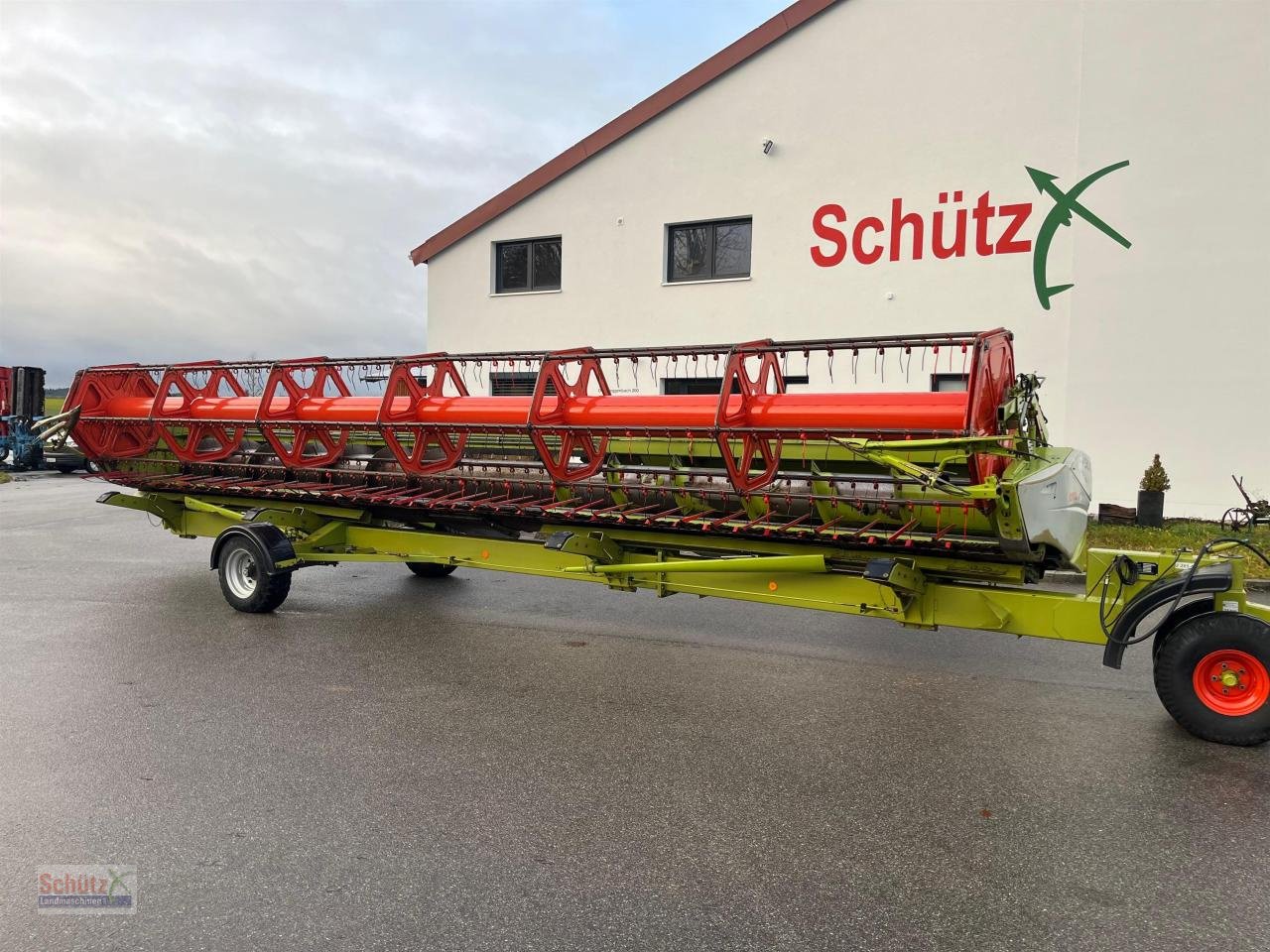 Rapsschneidwerk des Typs CLAAS Schneidwerk V900 mit Wagen und Rapsausrüstung, Gebrauchtmaschine in Schierling (Bild 2)