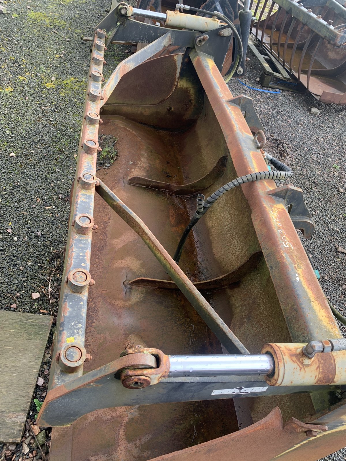 Rapstrennbalken a típus Sonstige BENNE A GRAPIN, Gebrauchtmaschine ekkor: CINTHEAUX (Kép 2)