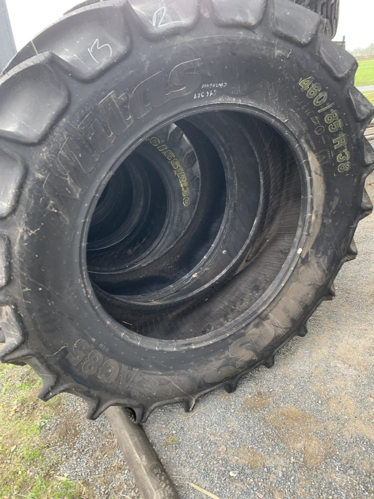 Rapstrennbalken typu Sonstige PNEUS, Gebrauchtmaschine v CINTHEAUX (Obrázek 1)