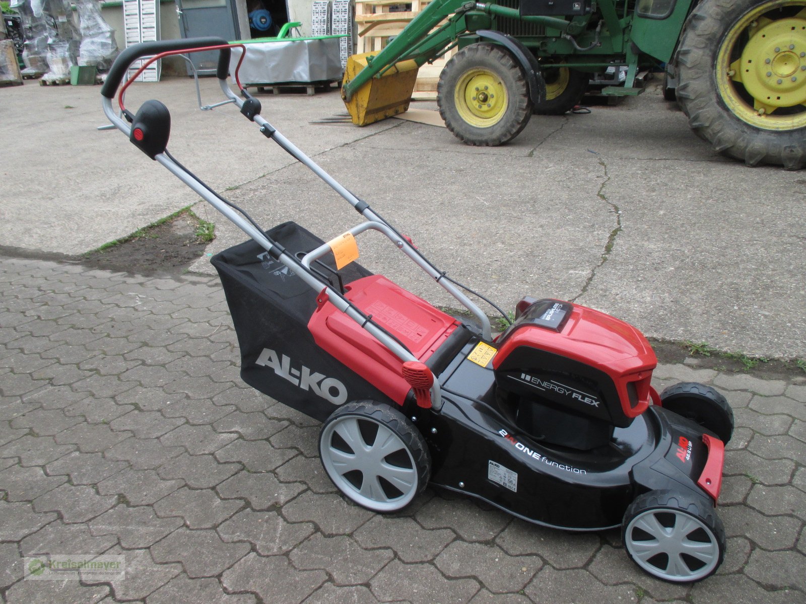 Rasenmäher of the type Alko 46.9 Li SP Set Akkurasenmäher mit Radantrieb NEU, Neumaschine in Feuchtwangen (Picture 2)