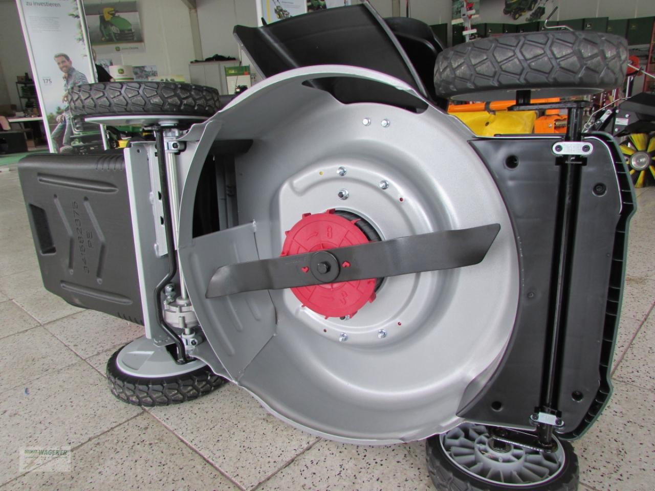 Rasenmäher des Typs Cramer 82LM51S  Akku, Neumaschine in Bad Wildungen - Wega (Bild 3)