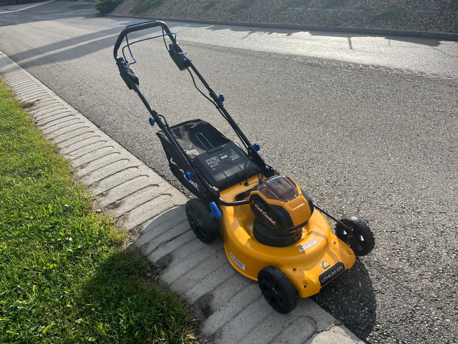 Rasenmäher Türe ait Cub Cadet Cub Cadet LM5 E51 R, Neumaschine içinde NATTERNBACH (resim 10)