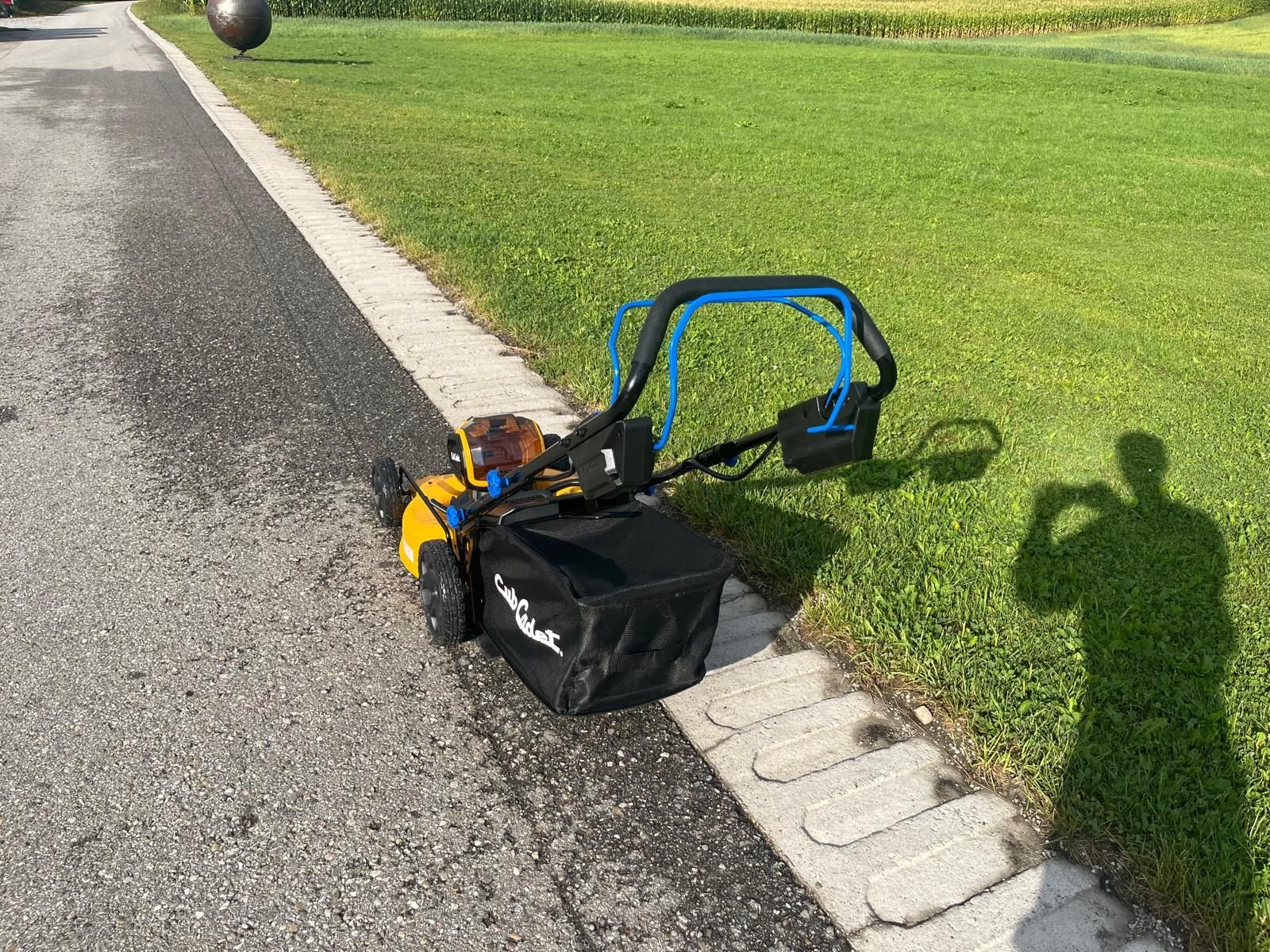 Rasenmäher Türe ait Cub Cadet Cub Cadet LM5 E51 R, Neumaschine içinde NATTERNBACH (resim 4)