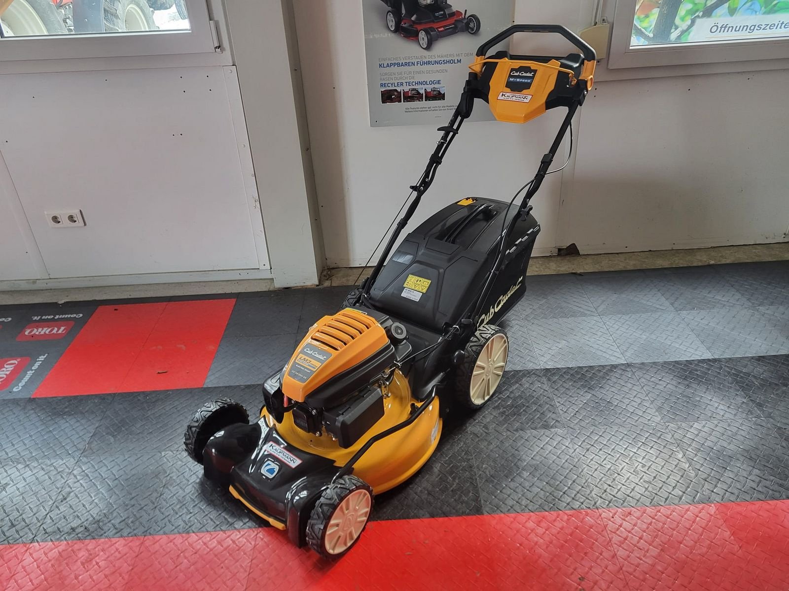 Rasenmäher типа Cub Cadet Rasenmäher Cub Cadet LM3 DR 53 ES, Neumaschine в NATTERNBACH (Фотография 1)