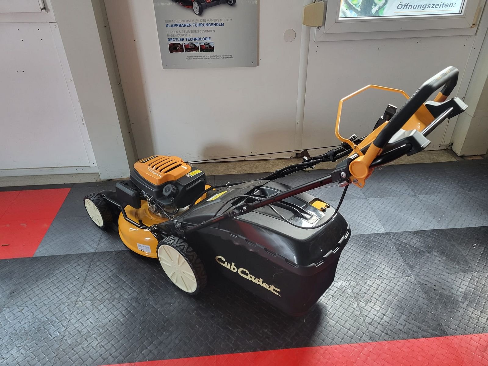 Rasenmäher типа Cub Cadet Rasenmäher Cub Cadet LM3 DR 53 ES, Neumaschine в NATTERNBACH (Фотография 2)